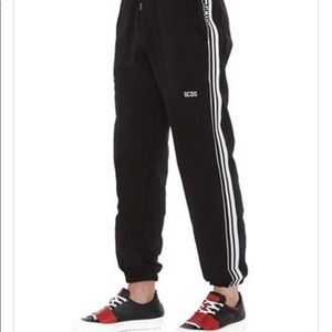 New GCDS Men’s track pants. Black